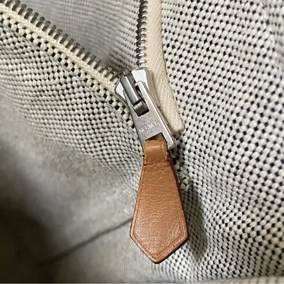 Hermes Toile Fourre-Tout MM Tote Bag - Picture 10 of 16